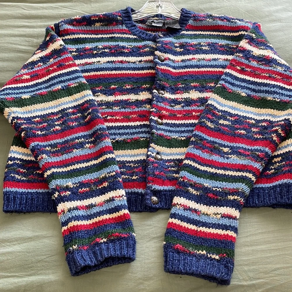 LI2 Wear Vintage Sweater Size M.